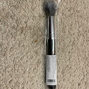 Morphe M448 Pointed Powder Brush BRAND NEW